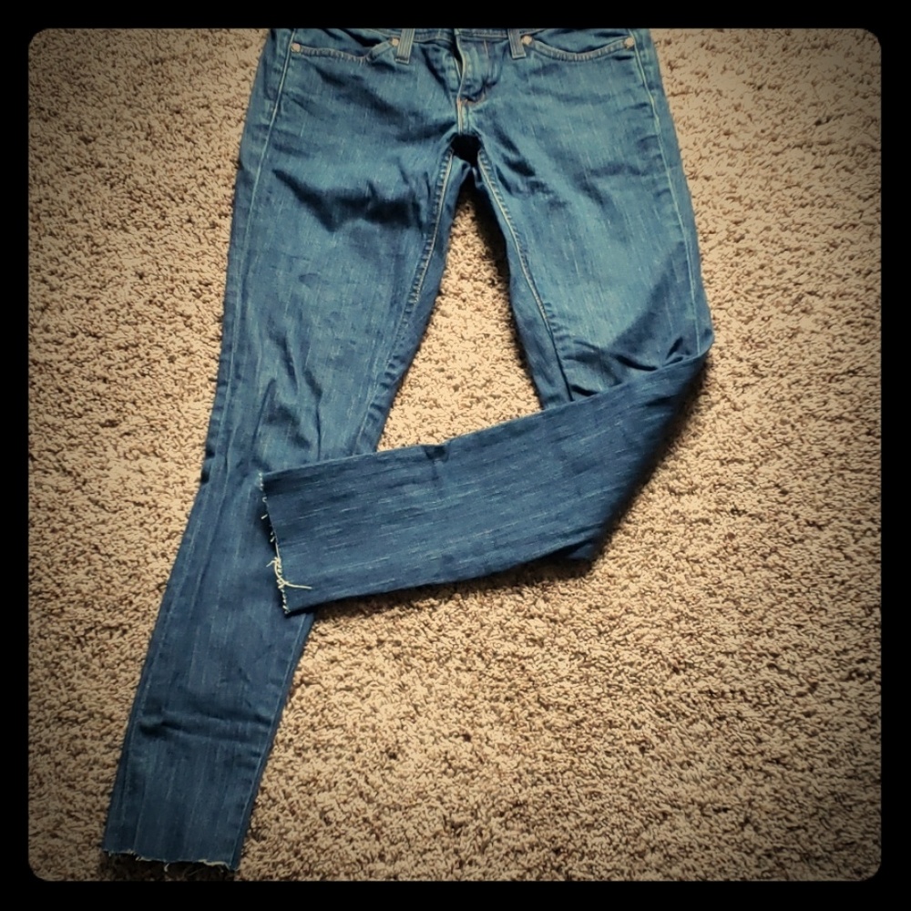 Like new skinny jeans
